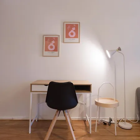 Le Petit Sommelier - 1 Bedroom, Near Metro, Garden View * Helsinki