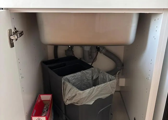 Le Petit Sommelier - 1 Bedroom, Near Metro, Garden View