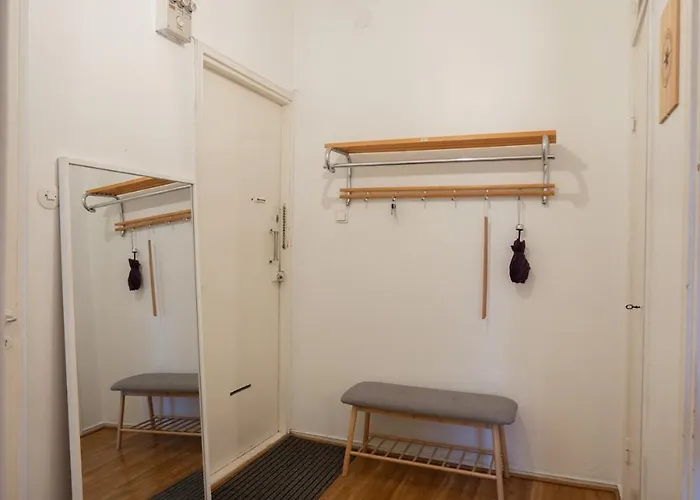 Le Petit Sommelier - 1 Bedroom, Near Metro, Garden View *