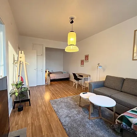 Le Petit Sommelier - 1 Bedroom, Near Metro, Garden View *