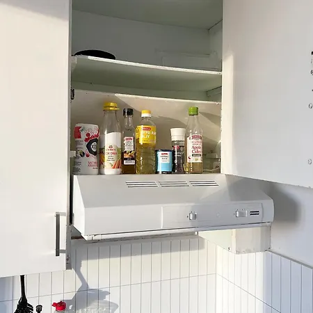 Le Petit Sommelier - 1 Bedroom, Near Metro, Garden View *